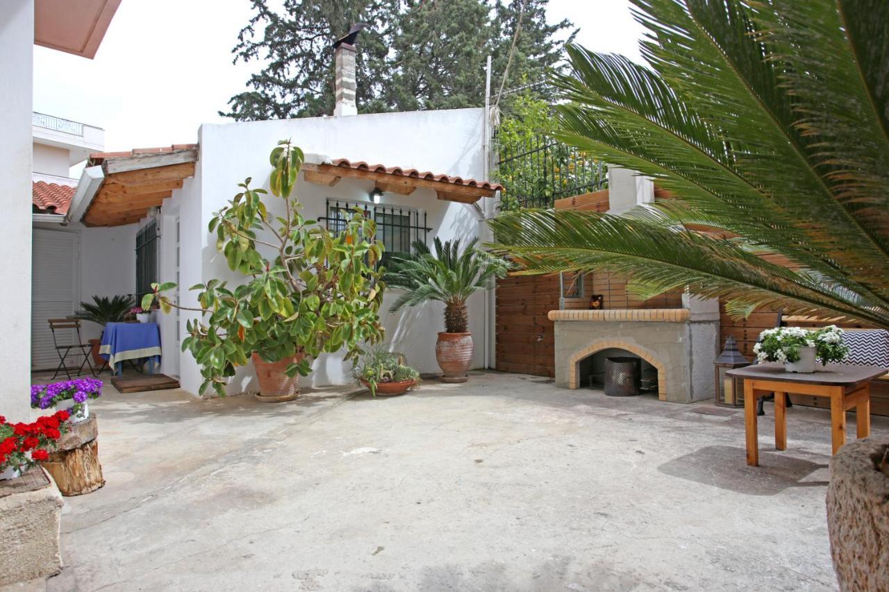 House Near The Athens Airport, Spata. ภายนอก รูปภาพ