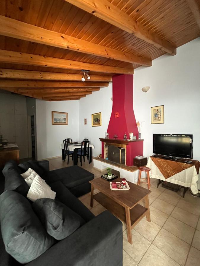 House Near The Athens Airport, Spata. ภายนอก รูปภาพ
